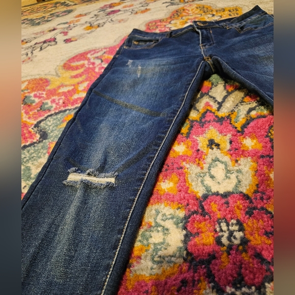 Skinny Jeans - Picture 5 of 7